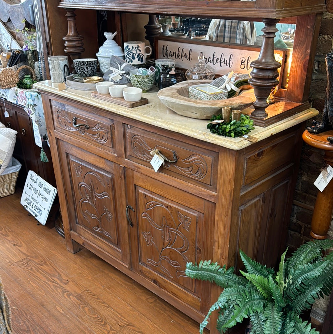 Victorian Hutch