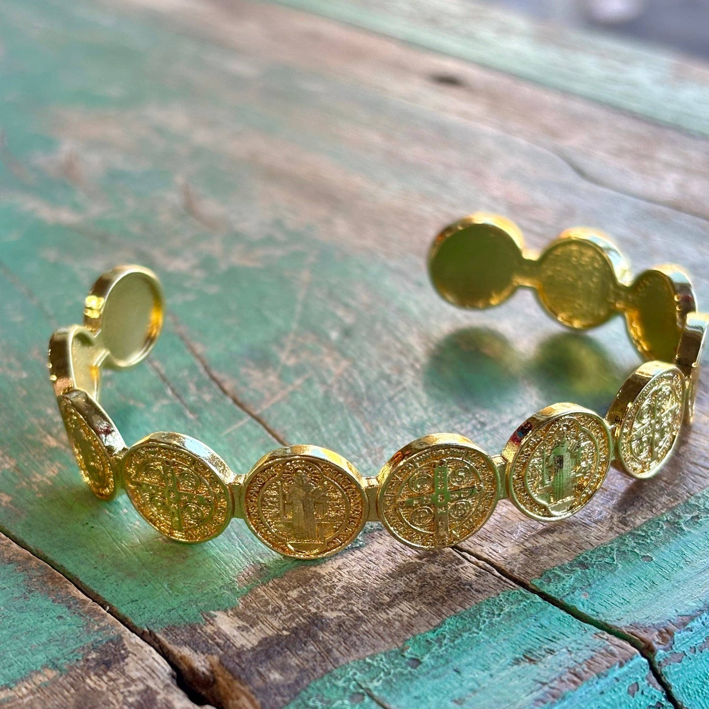 Gold Protection Cuff