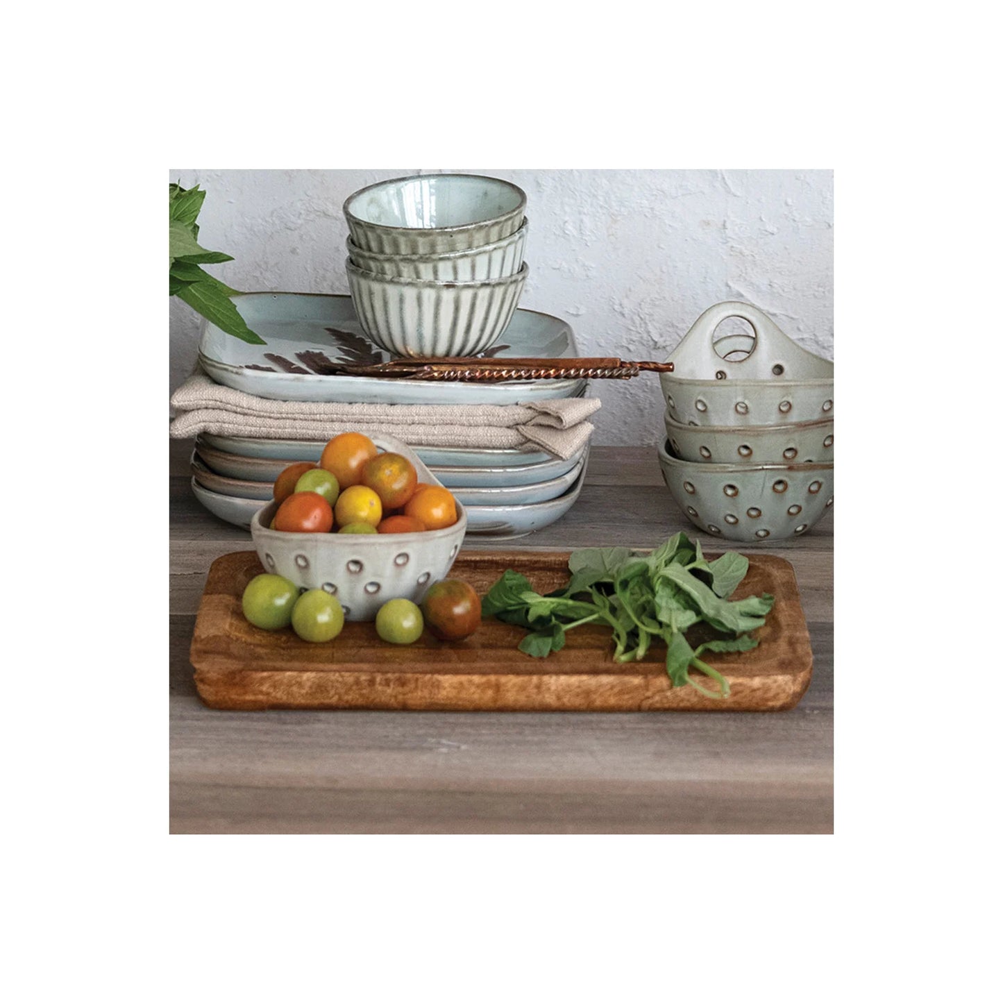 Mango Wood Tray with Etched Botanicals, Natural Finish
