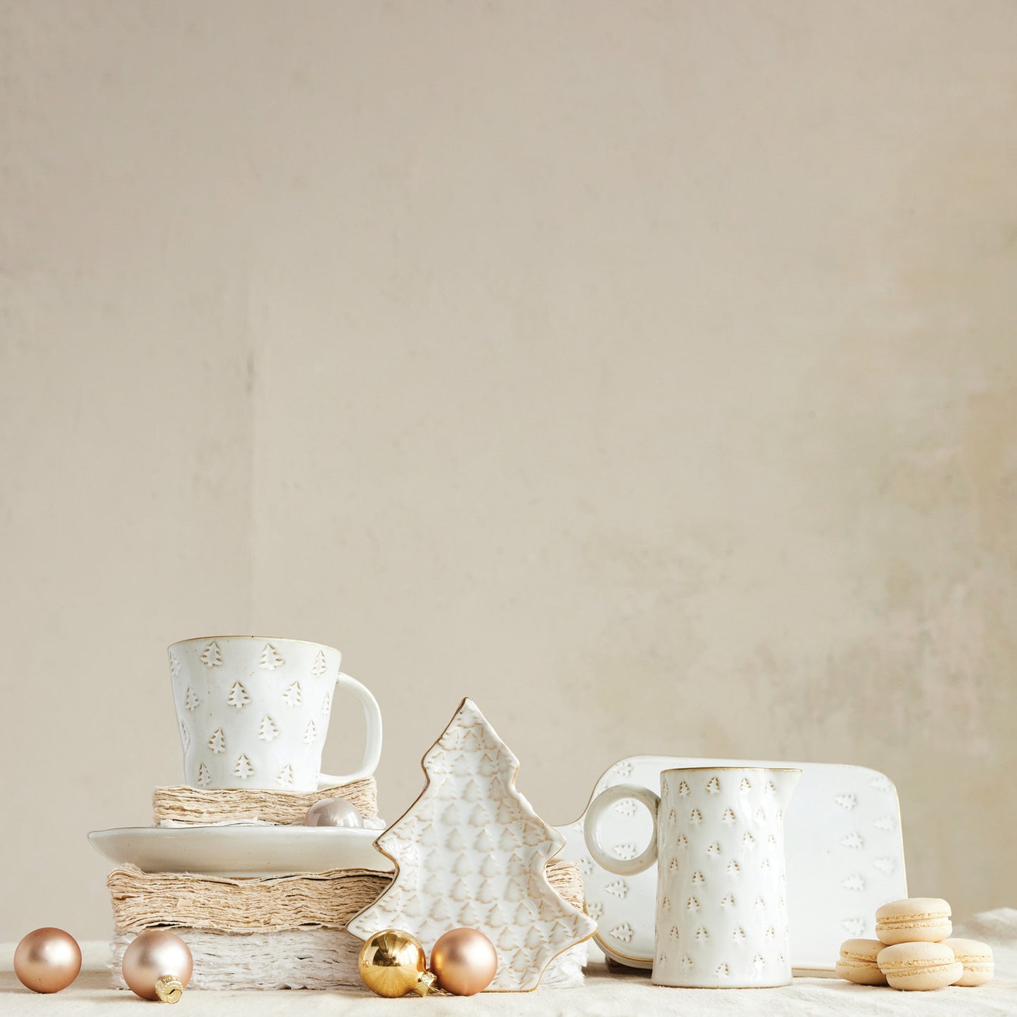 Stoneware Tree Shaped Plate